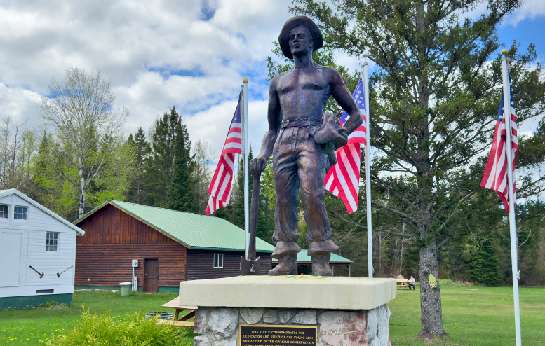 Tahquamenon Logging Museum Statue